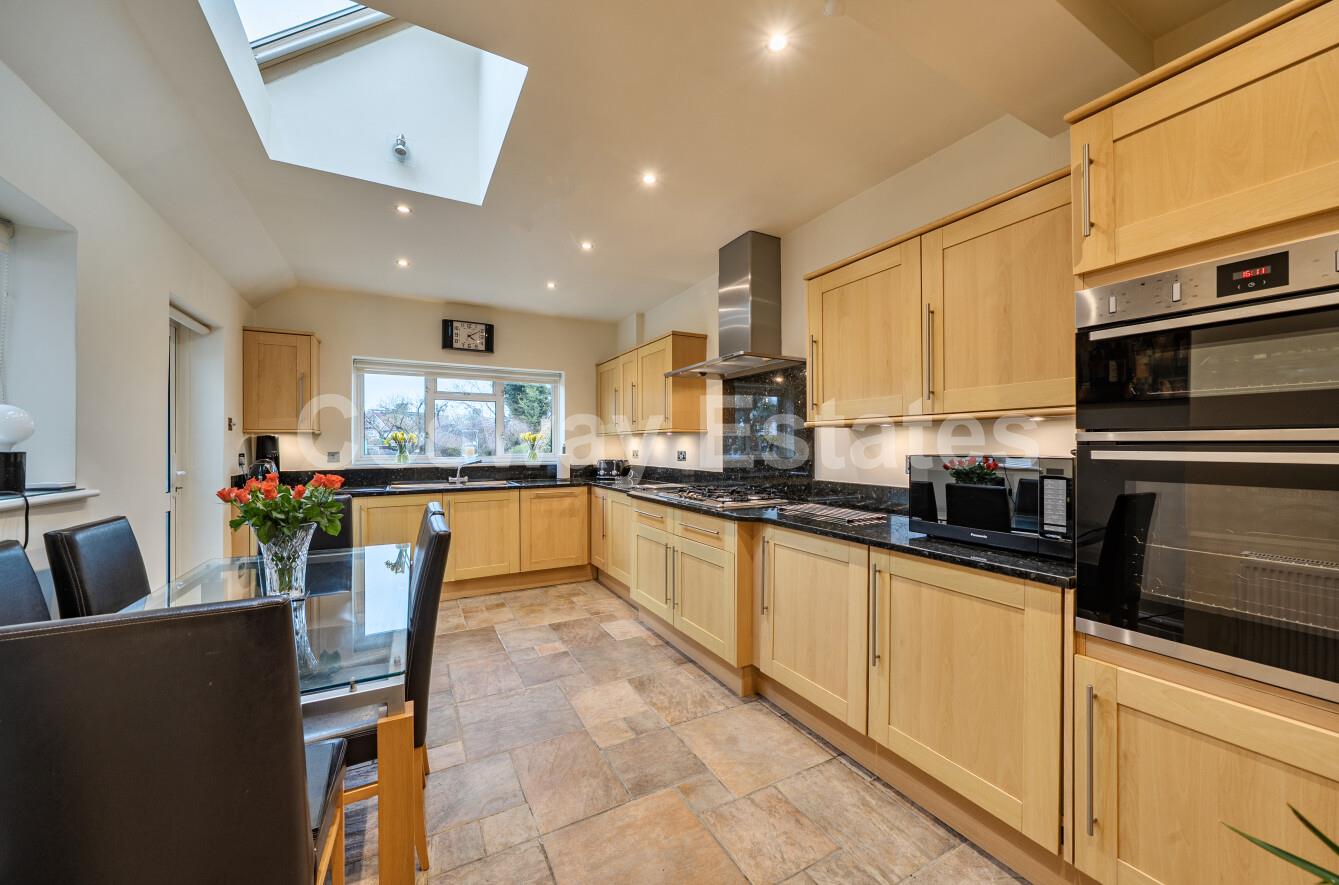 Marsh Lane, Mill Hill, NW7, London